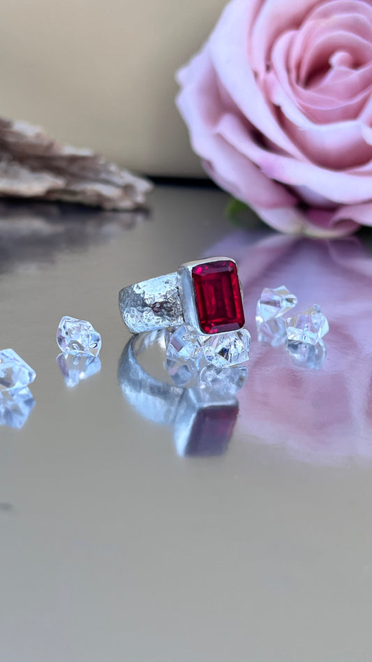 Red Czech Glass ‘Natalie’ Ring.