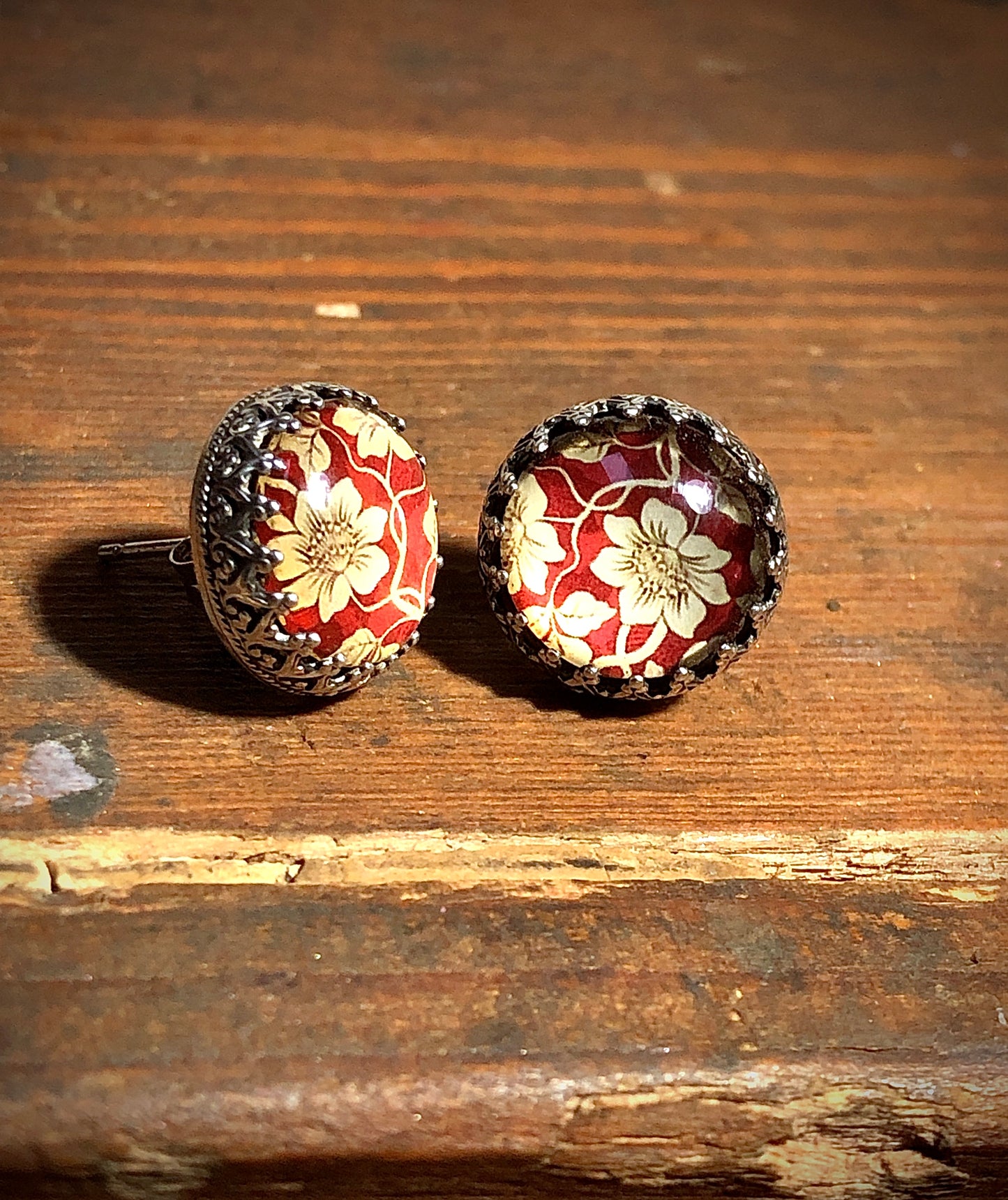 Glass Floral Studs.