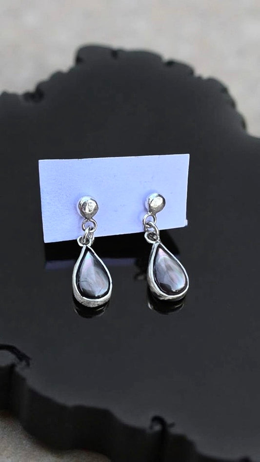 Black Lip Mother of Pearl Earring Studs.