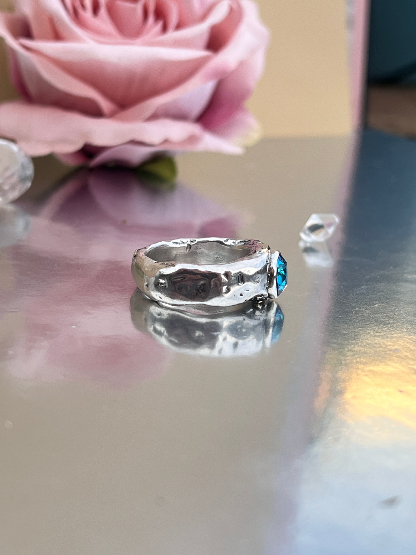 Swarovski Crystal Ring 'Xyrius'