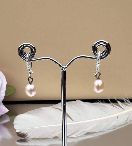 Freshwater Pearl Earrings.