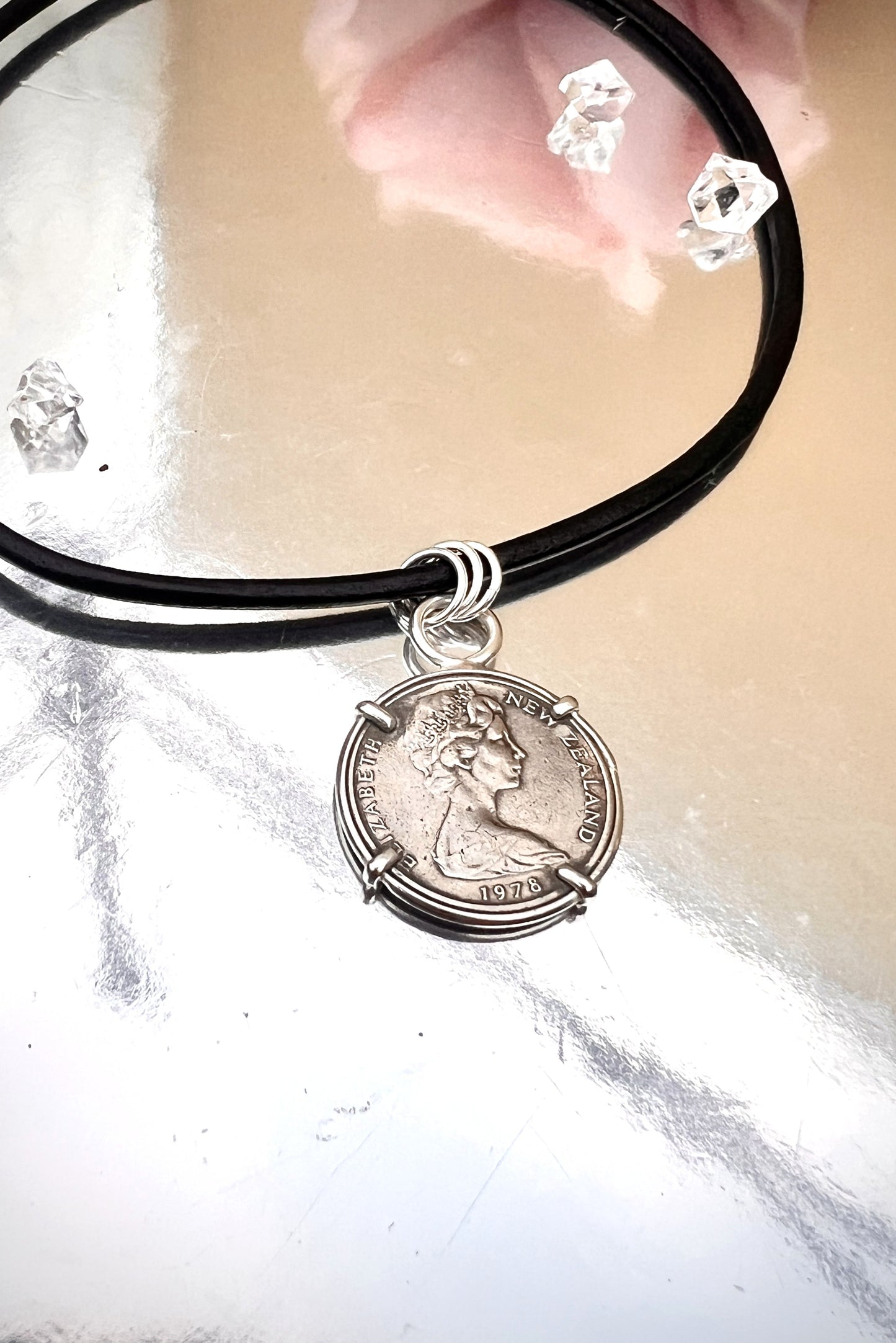 1978 Vintage New Zealand Māori Koruru 10 cent coin Pendant.