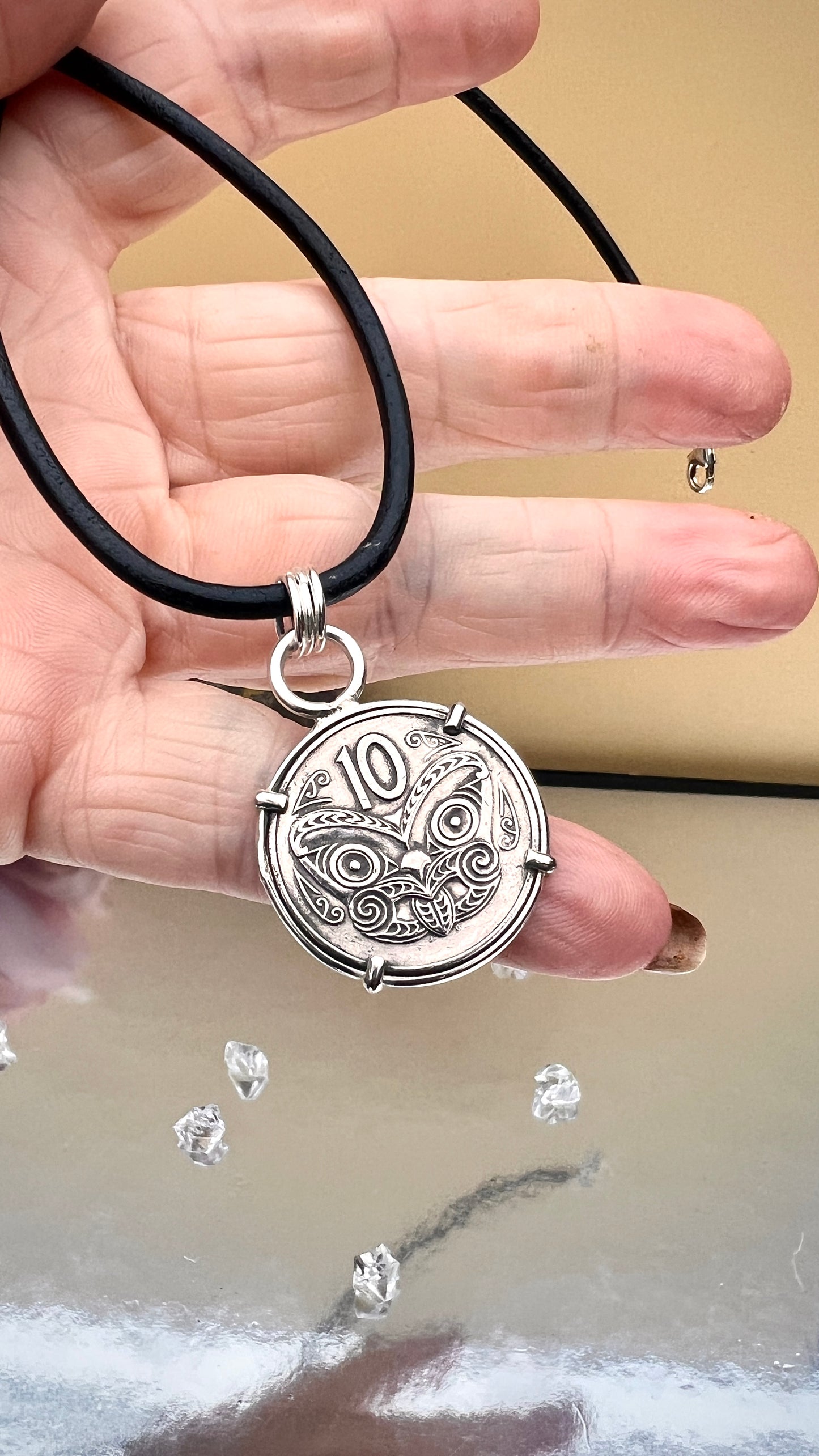 1978 Vintage New Zealand Māori Koruru 10 cent coin Pendant.